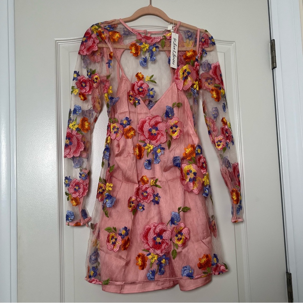 NWT For Love & Lemons Percy Floral Embroidery Mini Dress Size XS - Picture 3 of 7